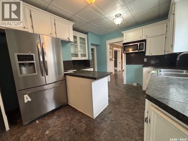 617 Bison Avenue, Weyburn, Saskatchewan  S4H 0J7 - Photo 5 - SK033690