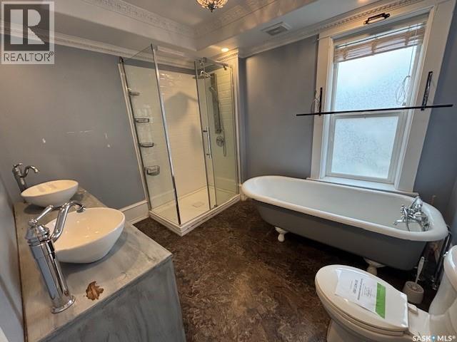 617 Bison Avenue, Weyburn, Saskatchewan  S4H 0J7 - Photo 7 - SK033690