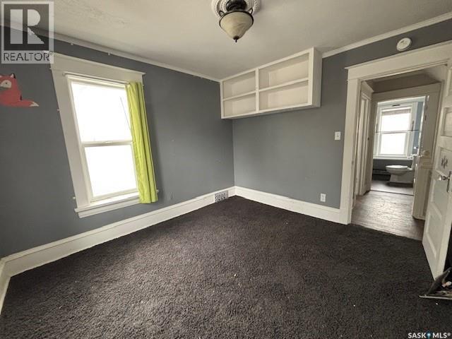 617 Bison Avenue, Weyburn, Saskatchewan  S4H 0J7 - Photo 9 - SK033690