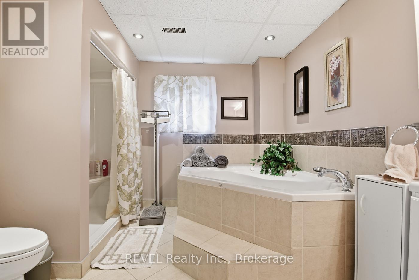 108 Richmond Street, Thorold, Ontario  L2V 3H1 - Photo 29 - X13035626