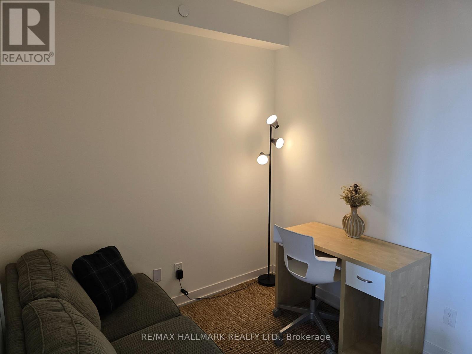 707 - 6 David Eyer Road, Richmond Hill, Ontario  L4S 0N5 - Photo 8 - N13033616