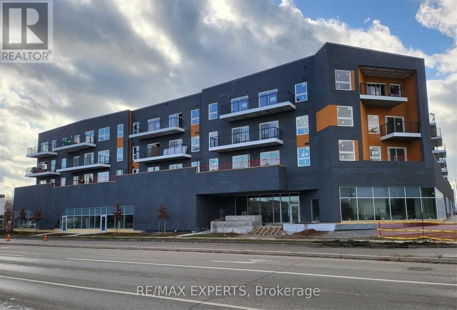 325 - 430 ESSA ROAD, Barrie, Ontario