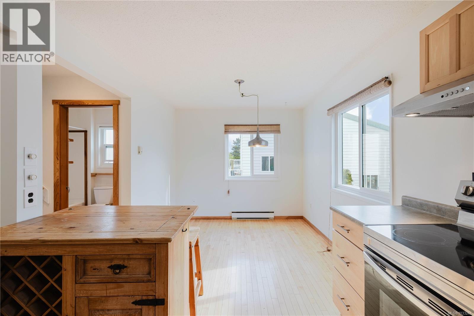 302 229 Ontario St, Victoria, British Columbia  V8V 1N1 - Photo 12 - 1033248