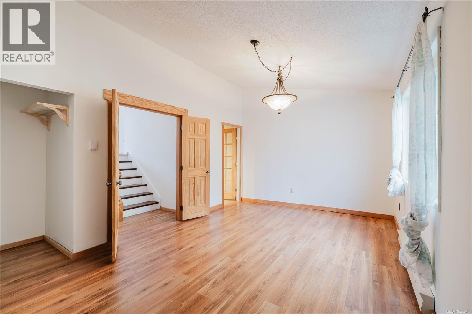 302 229 Ontario St, Victoria, British Columbia  V8V 1N1 - Photo 16 - 1033248