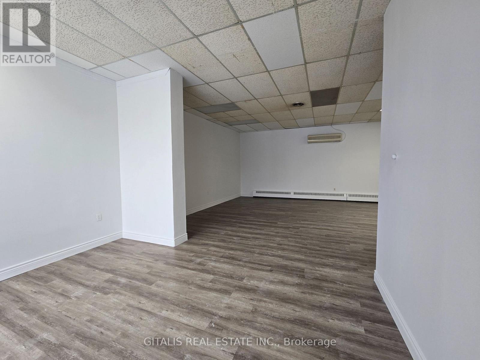 1179 Weston Road, Toronto, Ontario M6M 4P5 - Photo 2 - W12965476