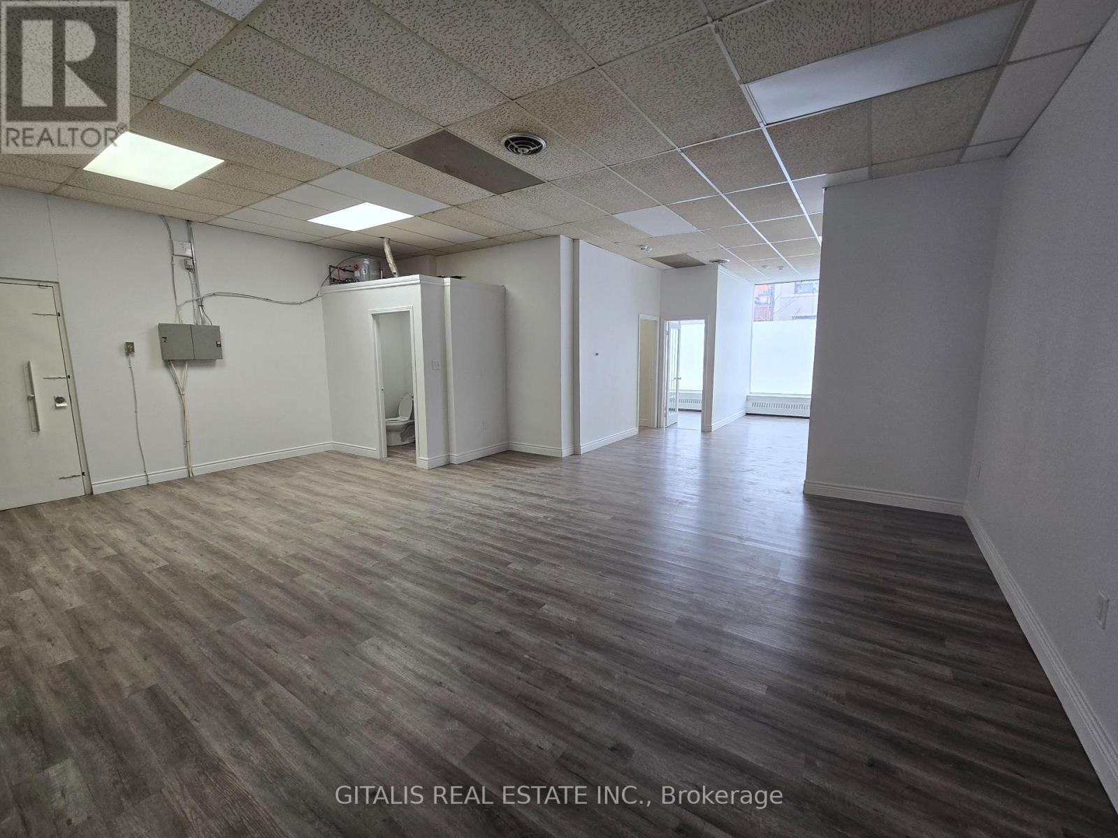 1179 Weston Road, Toronto, Ontario M6M 4P5 - Photo 3 - W12965476