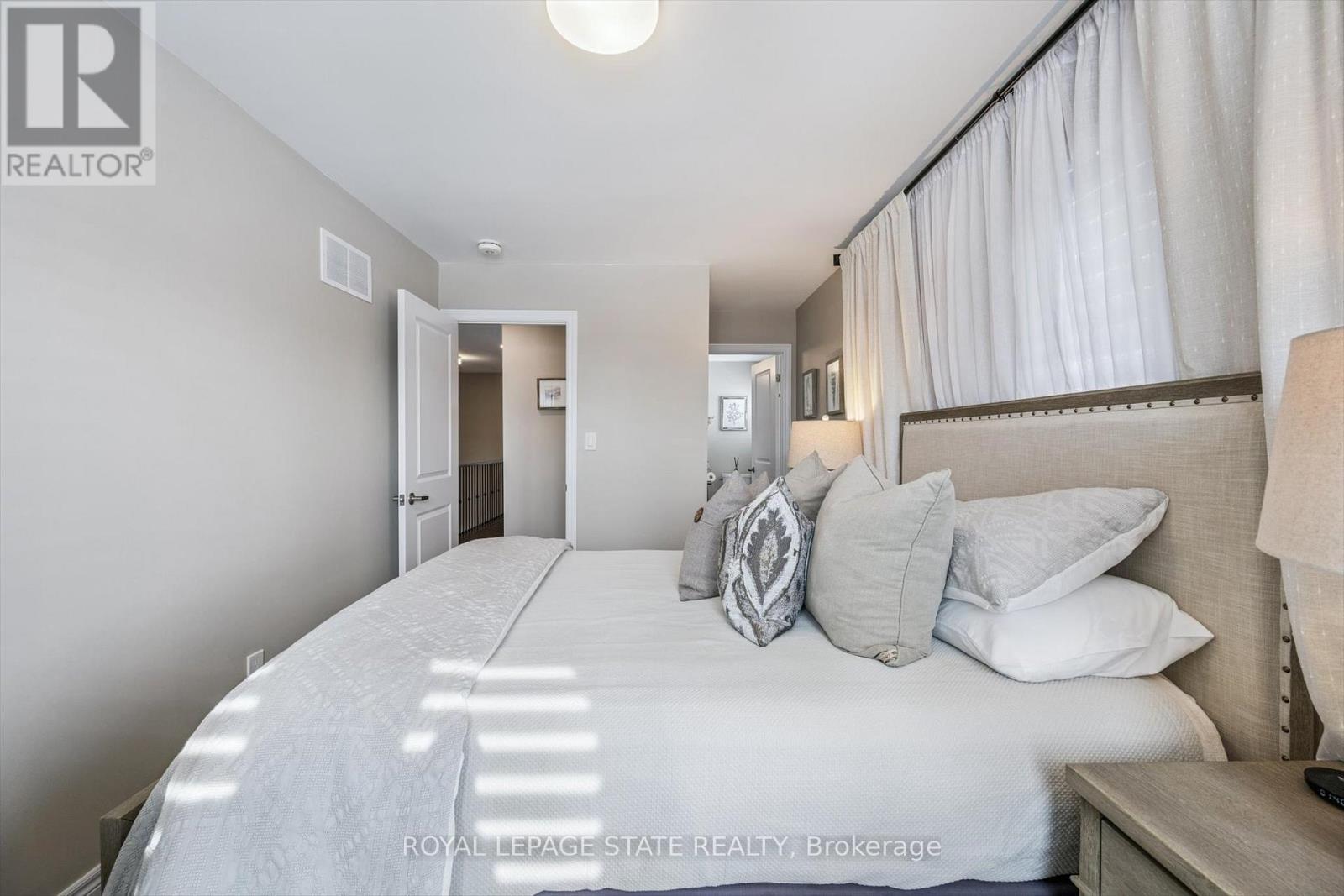 1383 Farmstead Drive, Milton, Ontario  L9T 7K6 - Photo 31 - W12780354