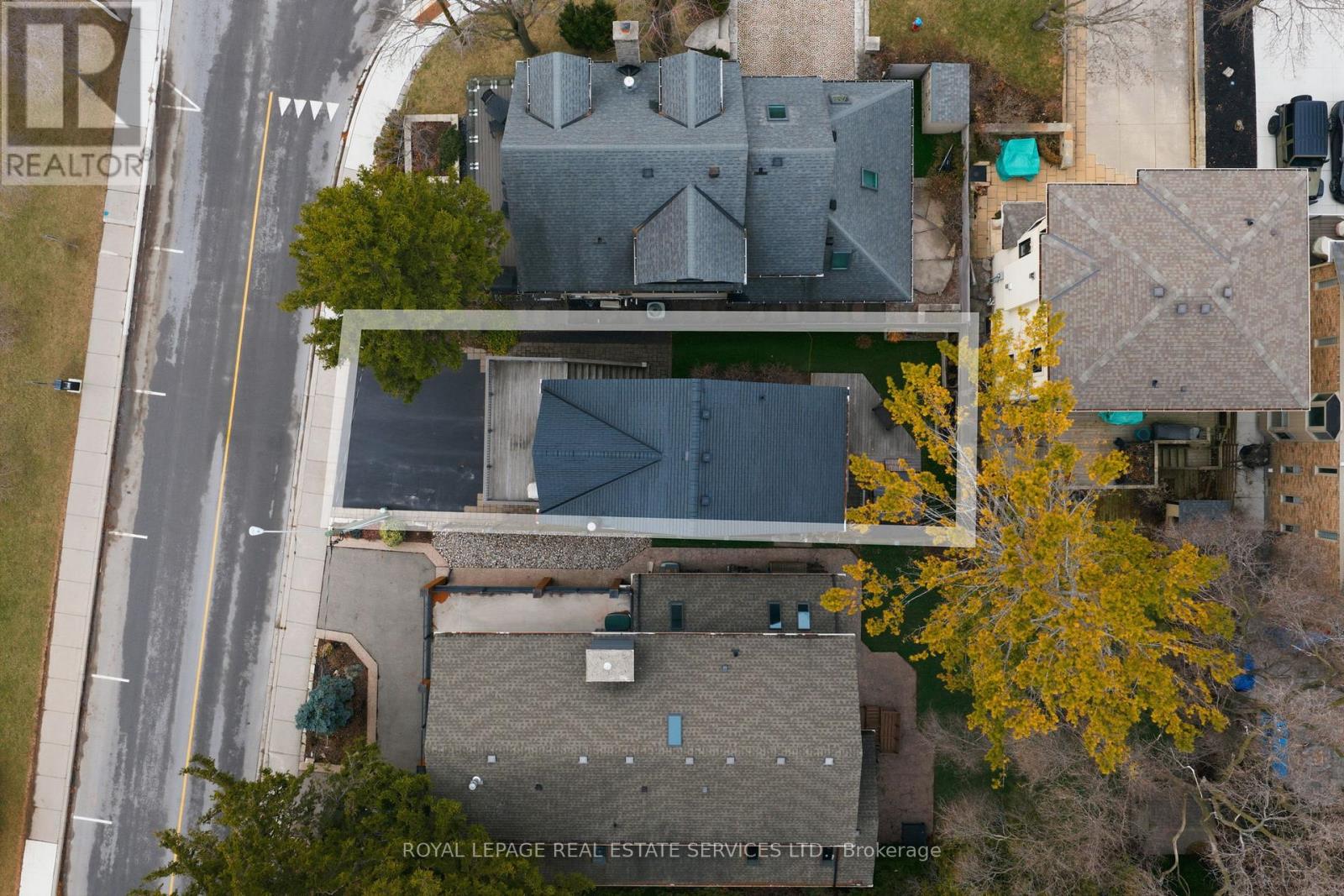 2331 Ontario Street, Oakville, Ontario  L6L 1A5 - Photo 31 - W12994760