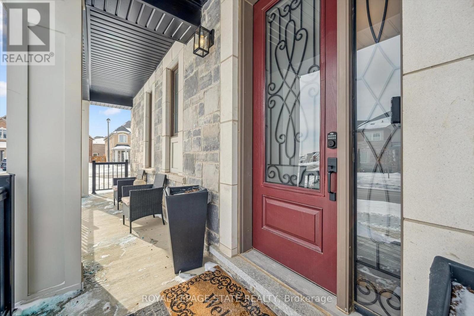 1383 Farmstead Drive, Milton, Ontario  L9T 7K6 - Photo 8 - W12780354