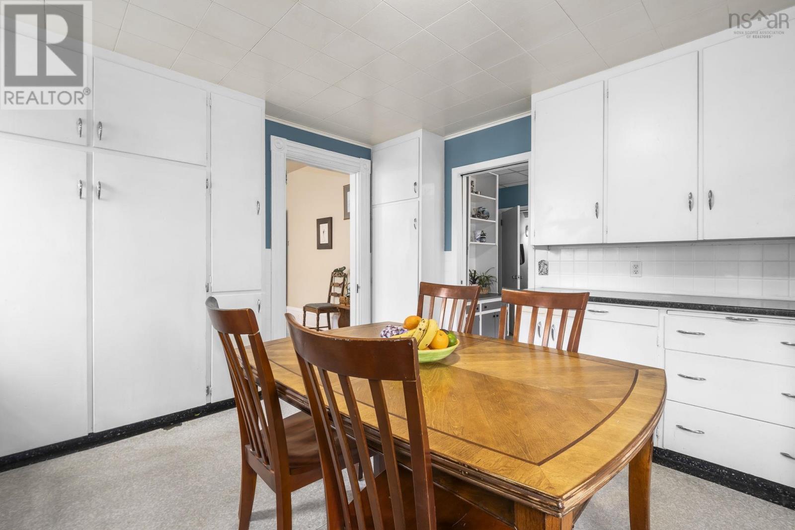 304 Clifton Avenue, Windsor, Nova Scotia  B0N 2T0 - Photo 9 - 202607275