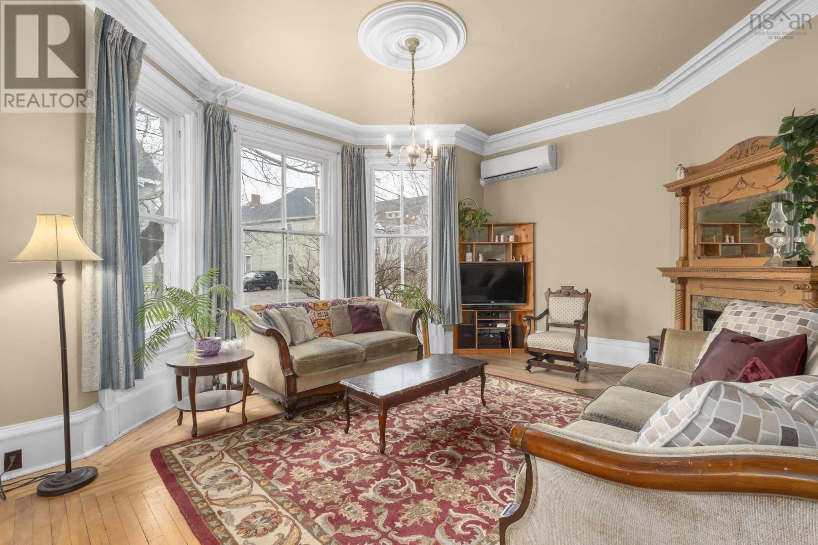 304 Clifton Avenue, Windsor, Nova Scotia  B0N 2T0 - Photo 5 - 202607275