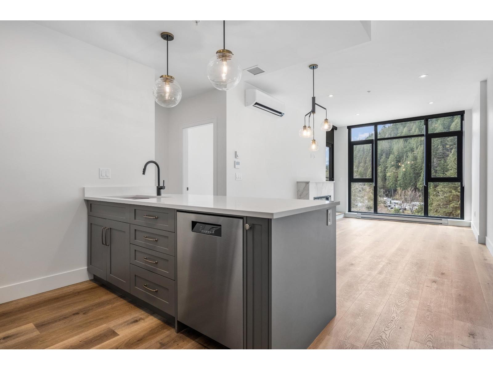 702 120 Esplanade Avenue, Harrison Hot Springs, Harrison Hot Springs, British Columbia  V0M 1K0 - Photo 5 - R3087323