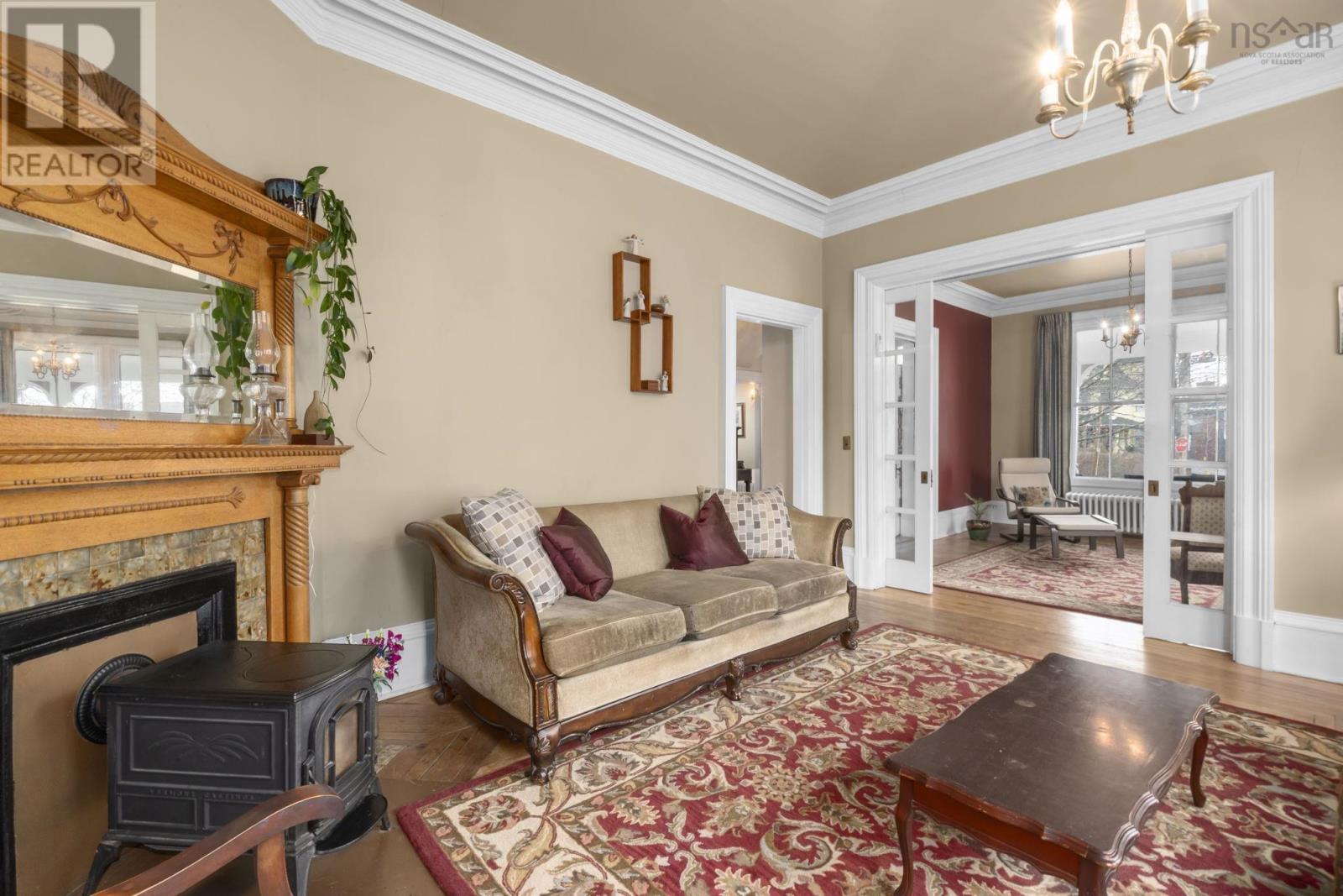 304 Clifton Avenue, Windsor, Nova Scotia  B0N 2T0 - Photo 6 - 202607275