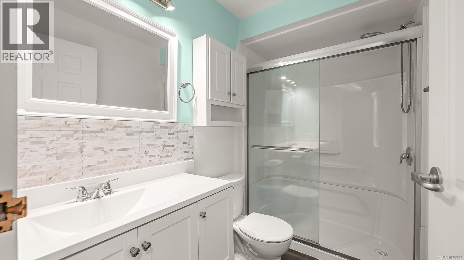 208 1130 Willemar Ave, Courtenay, British Columbia  V9N 3L9 - Photo 8 - 1029807