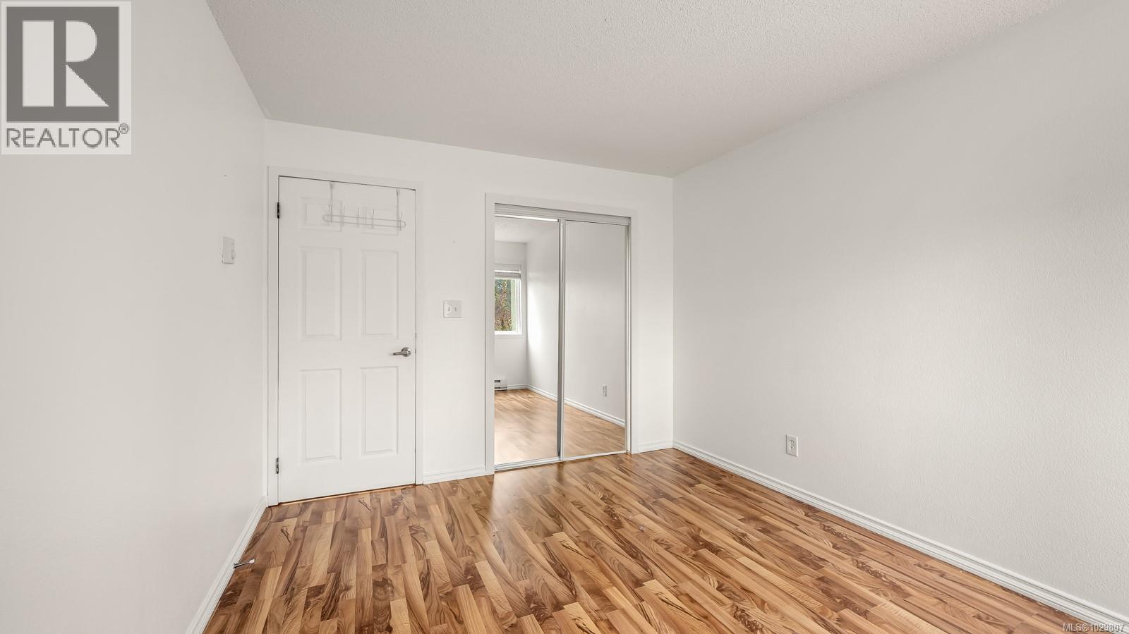 208 1130 Willemar Ave, Courtenay, British Columbia  V9N 3L9 - Photo 11 - 1029807