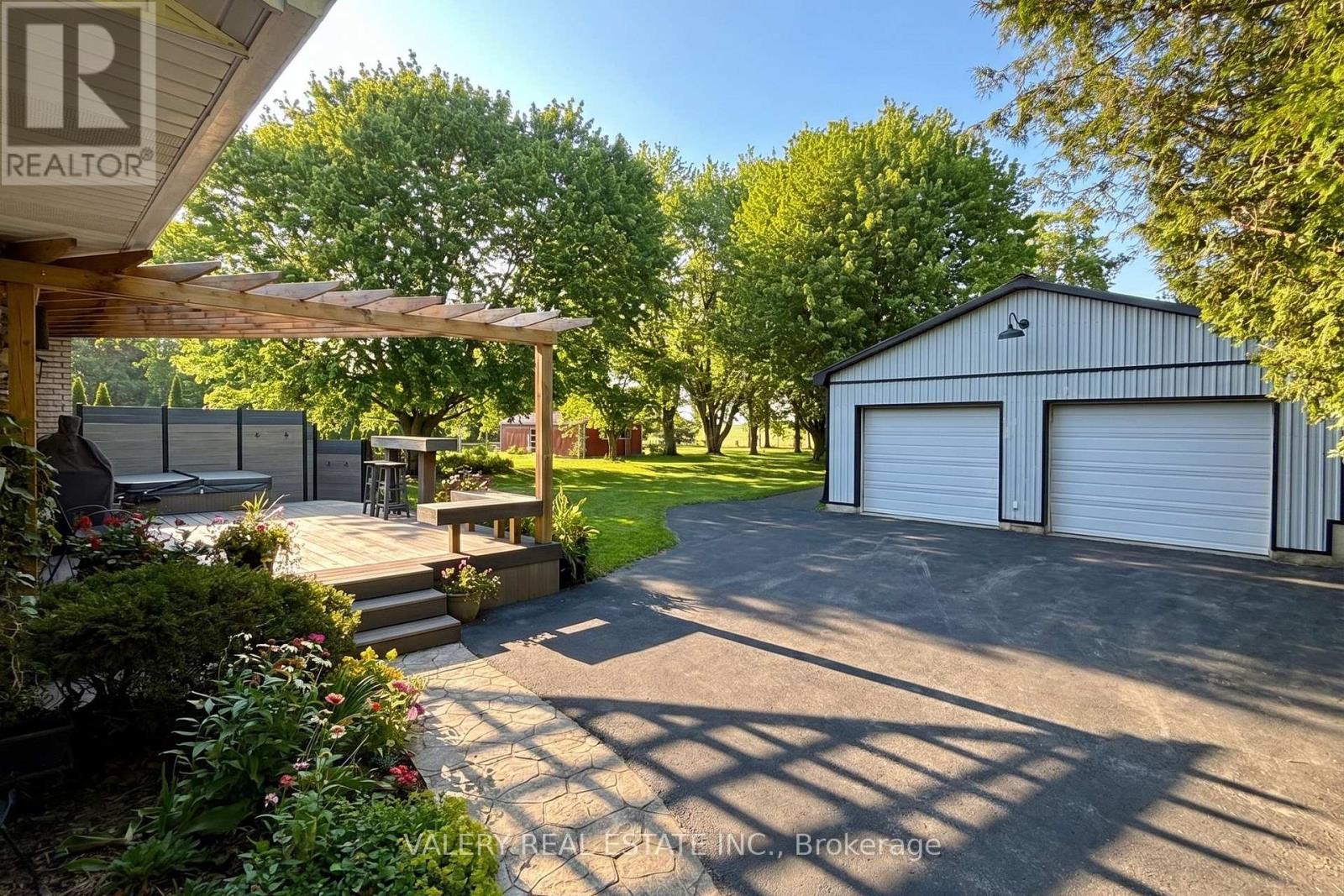 7315 Siderd 15, Mapleton, Ontario  N0G 2K0 - Photo 4 - X12898656