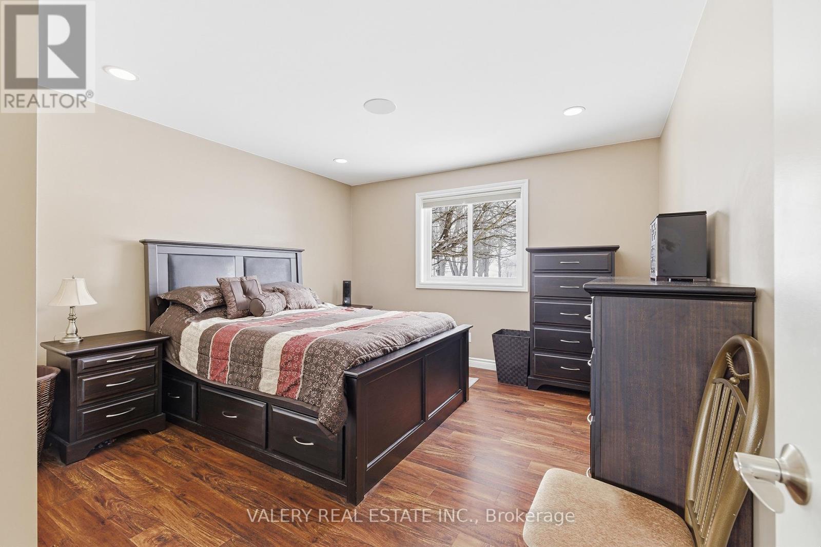 7315 Siderd 15, Mapleton, Ontario  N0G 2K0 - Photo 11 - X12898656