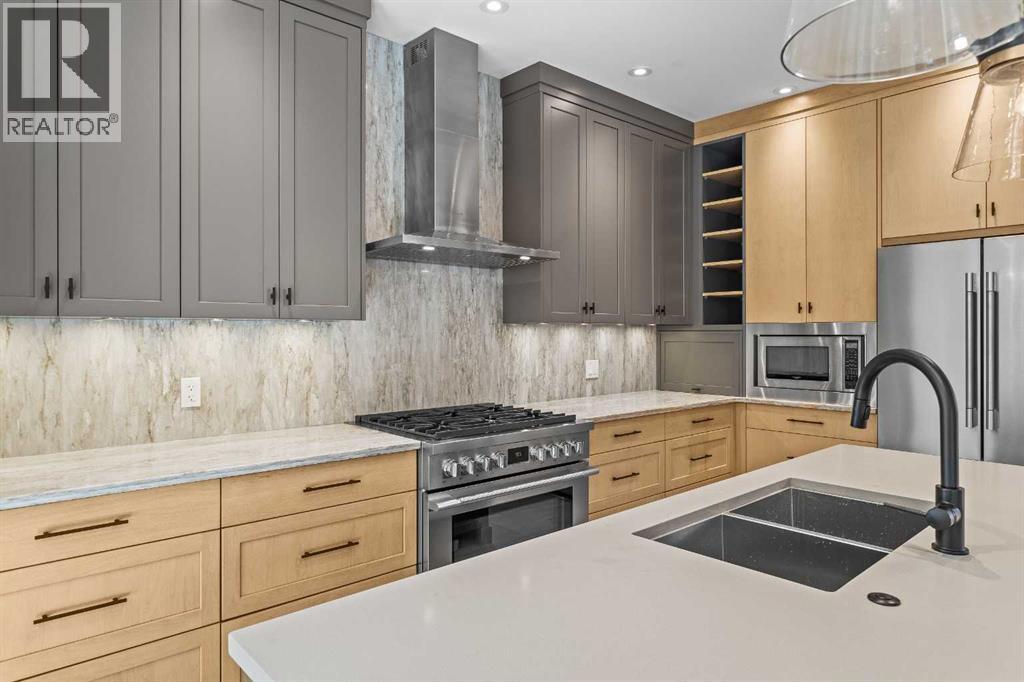 249a Three Sisters Drive, Canmore, Alberta  T1W 2M4 - Photo 12 - A2268386