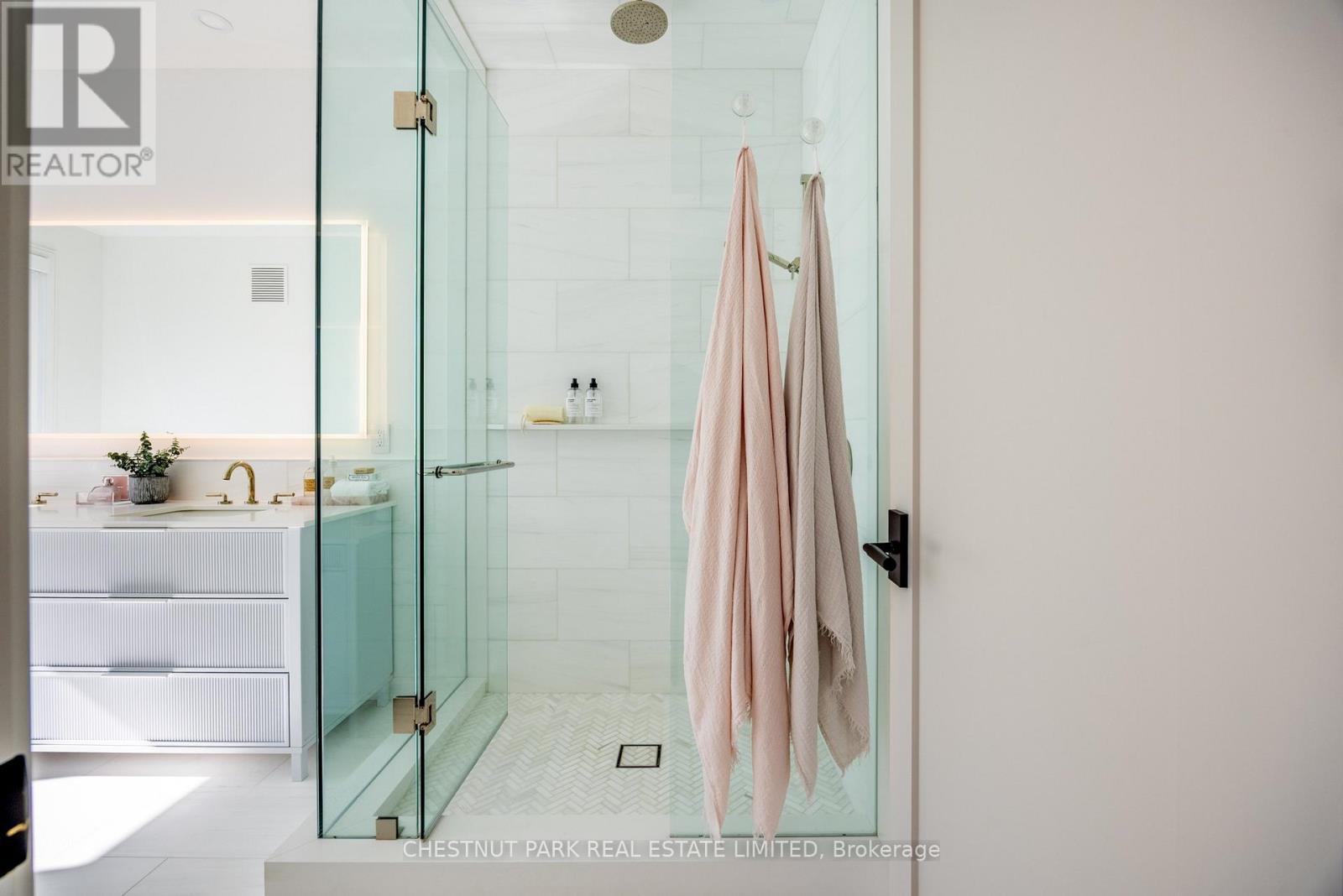 229 Sheldrake Boulevard, Toronto, Ontario  M4P 2B1 - Photo 20 - C13035616