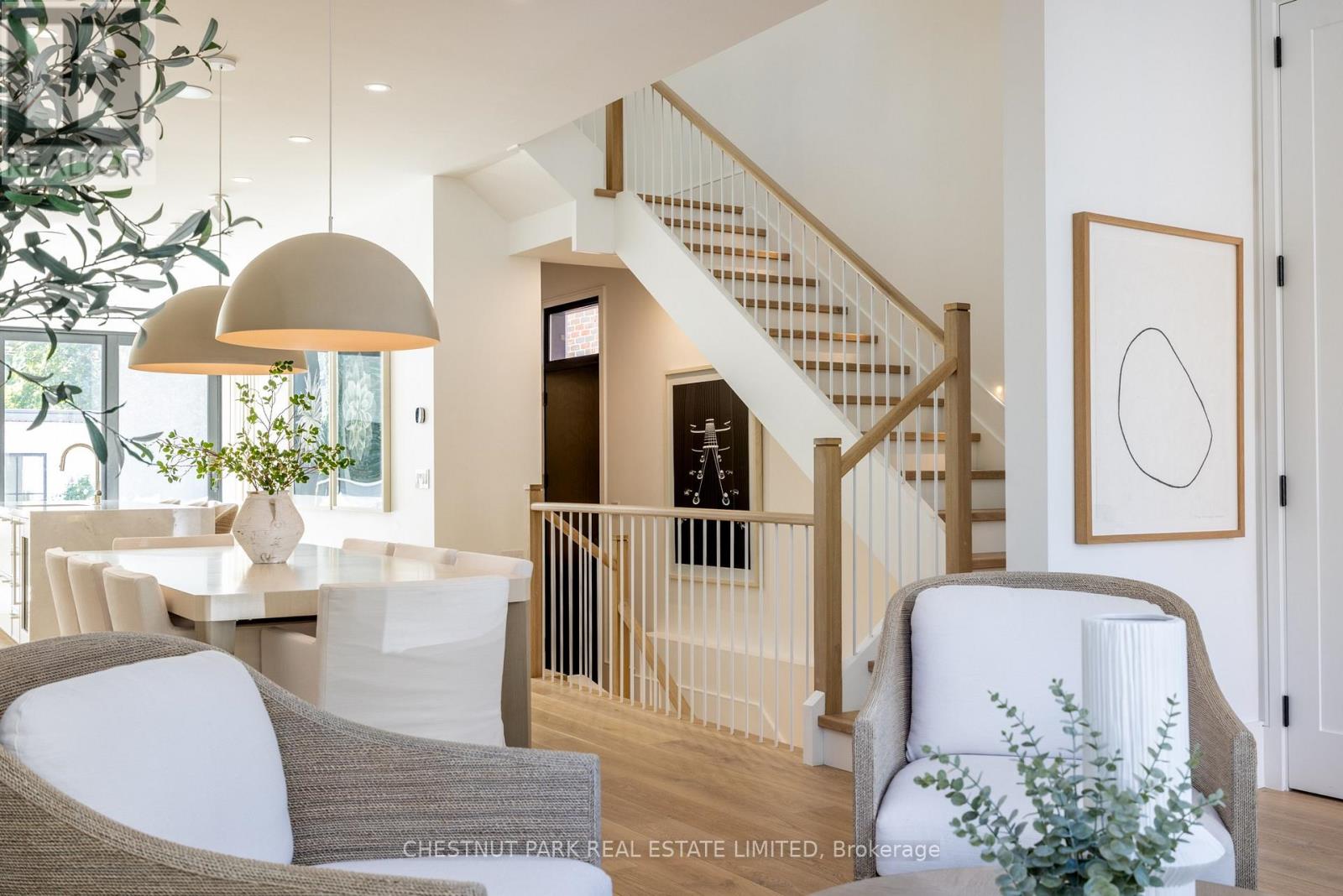 229 Sheldrake Boulevard, Toronto, Ontario  M4P 2B1 - Photo 4 - C13035616