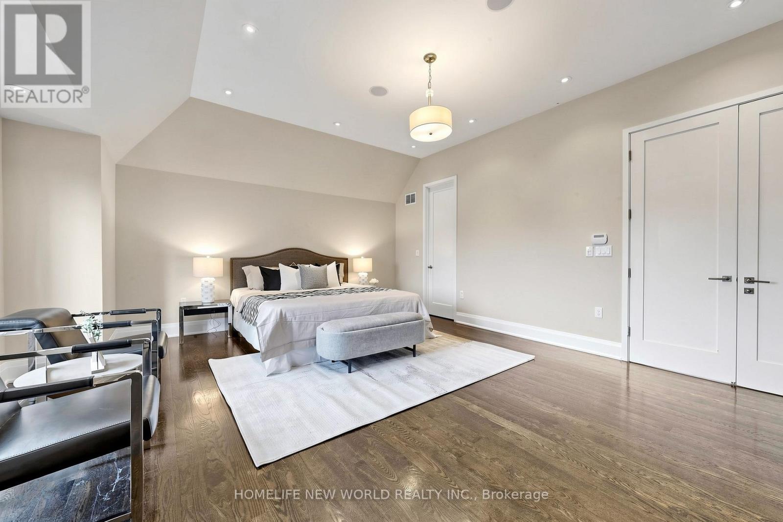 220 Roe Avenue, Toronto, Ontario  M5M 2J4 - Photo 14 - C13035662