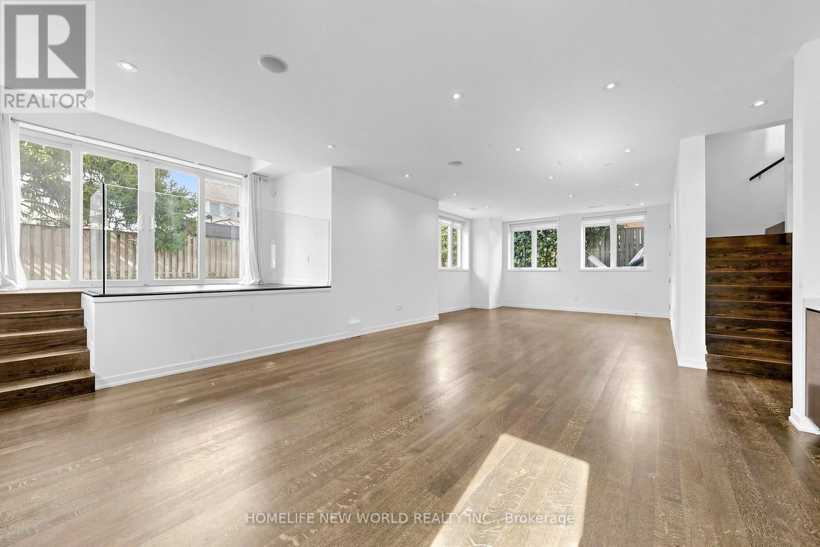 220 Roe Avenue, Toronto, Ontario  M5M 2J4 - Photo 25 - C13035662