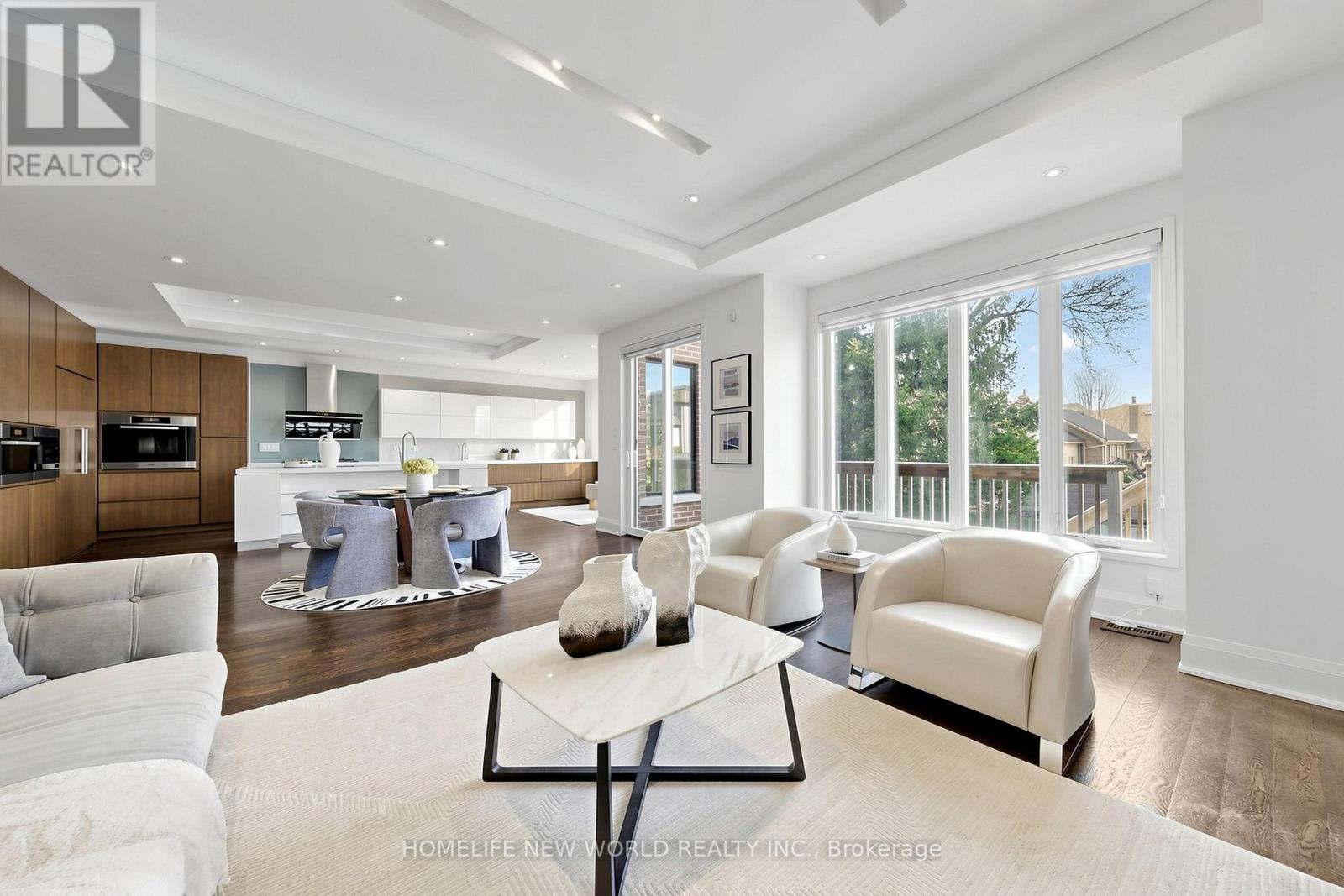 220 Roe Avenue, Toronto, Ontario  M5M 2J4 - Photo 7 - C13035662