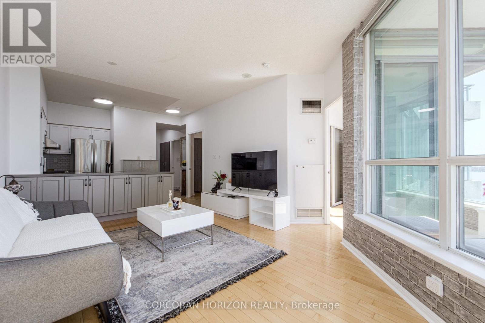 2009 - 228 Queens Quay W, Toronto, Ontario  M5J 2X1 - Photo 9 - C13035740