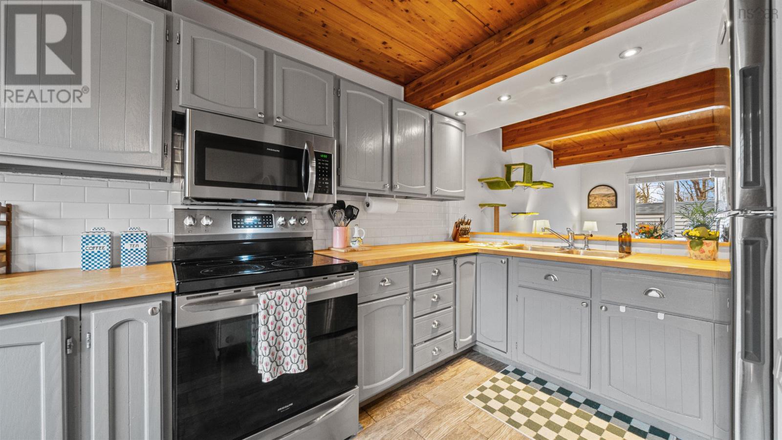 107 Cavendish Road, Halifax, Nova Scotia  B3P 2J6 - Photo 9 - 202608376