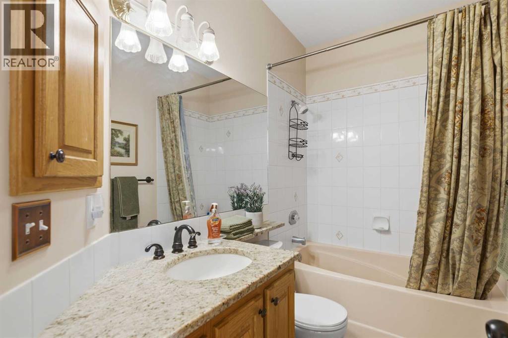 266 Country Lane Drive, Rural Rocky View County, Alberta  T3Z 1J4 - Photo 25 - A2302168