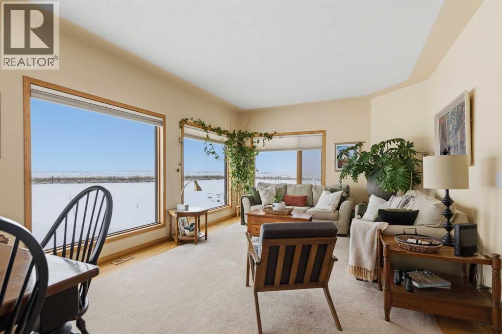 266 Country Lane Drive, Rural Rocky View County, Alberta  T3Z 1J4 - Photo 5 - A2302168