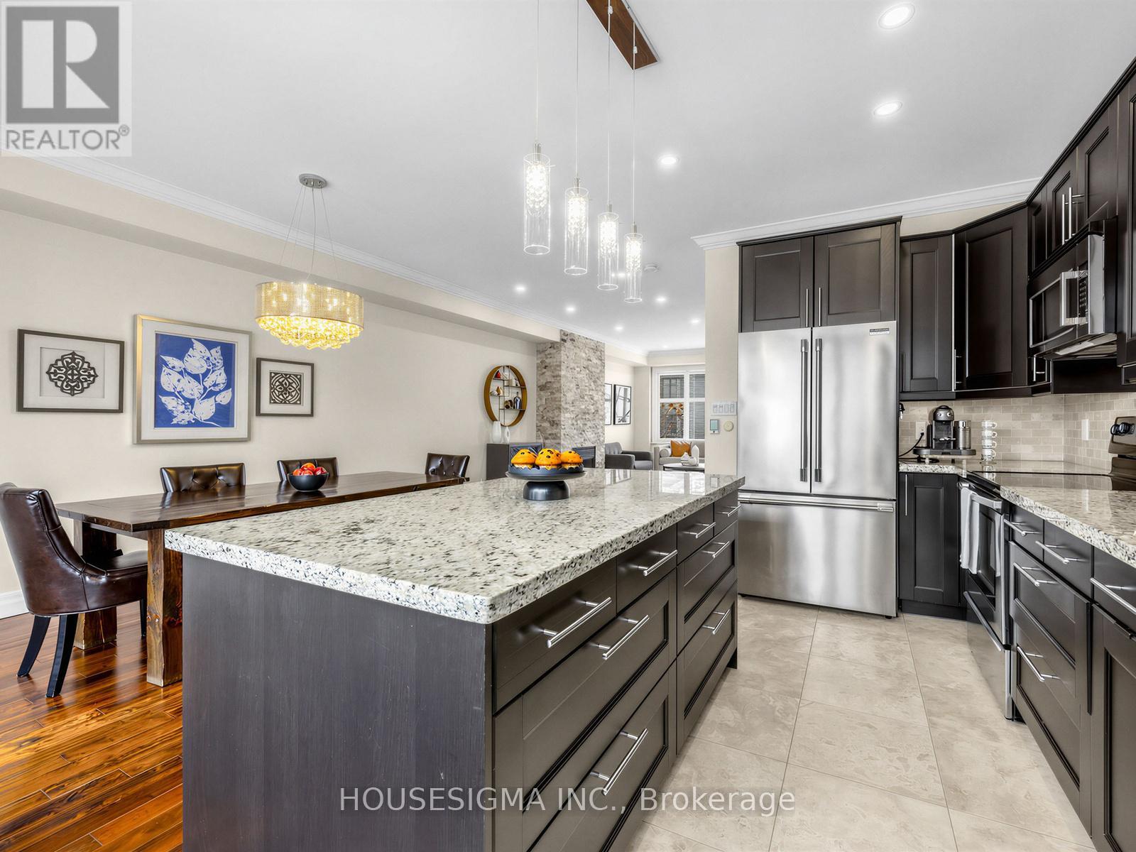 23 Tiago Avenue, Toronto, Ontario  M4B 1Z9 - Photo 13 - E13035656