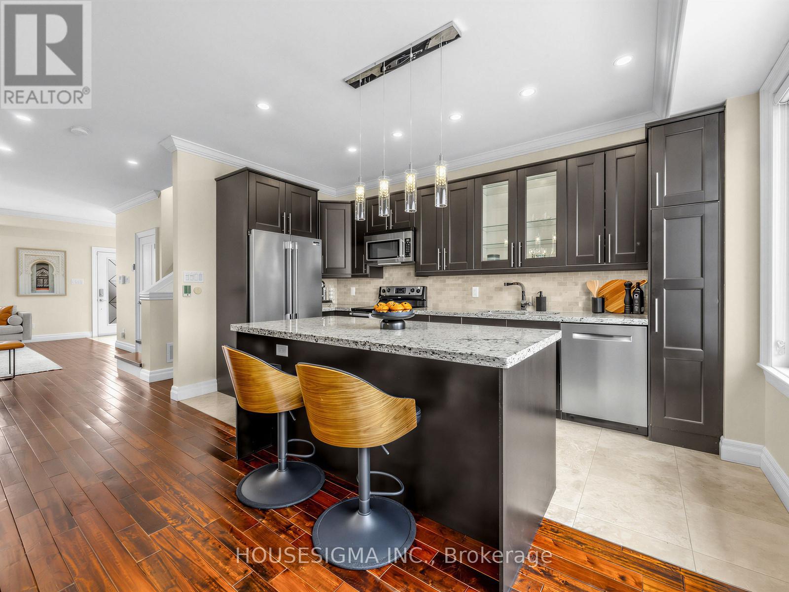 23 Tiago Avenue, Toronto, Ontario  M4B 1Z9 - Photo 14 - E13035656