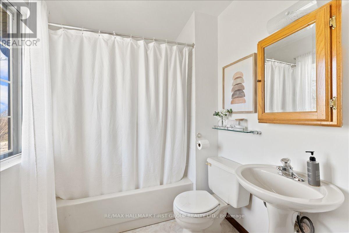 612 Westshore Boulevard, Pickering, Ontario  L1W 2T8 - Photo 21 - E13035910