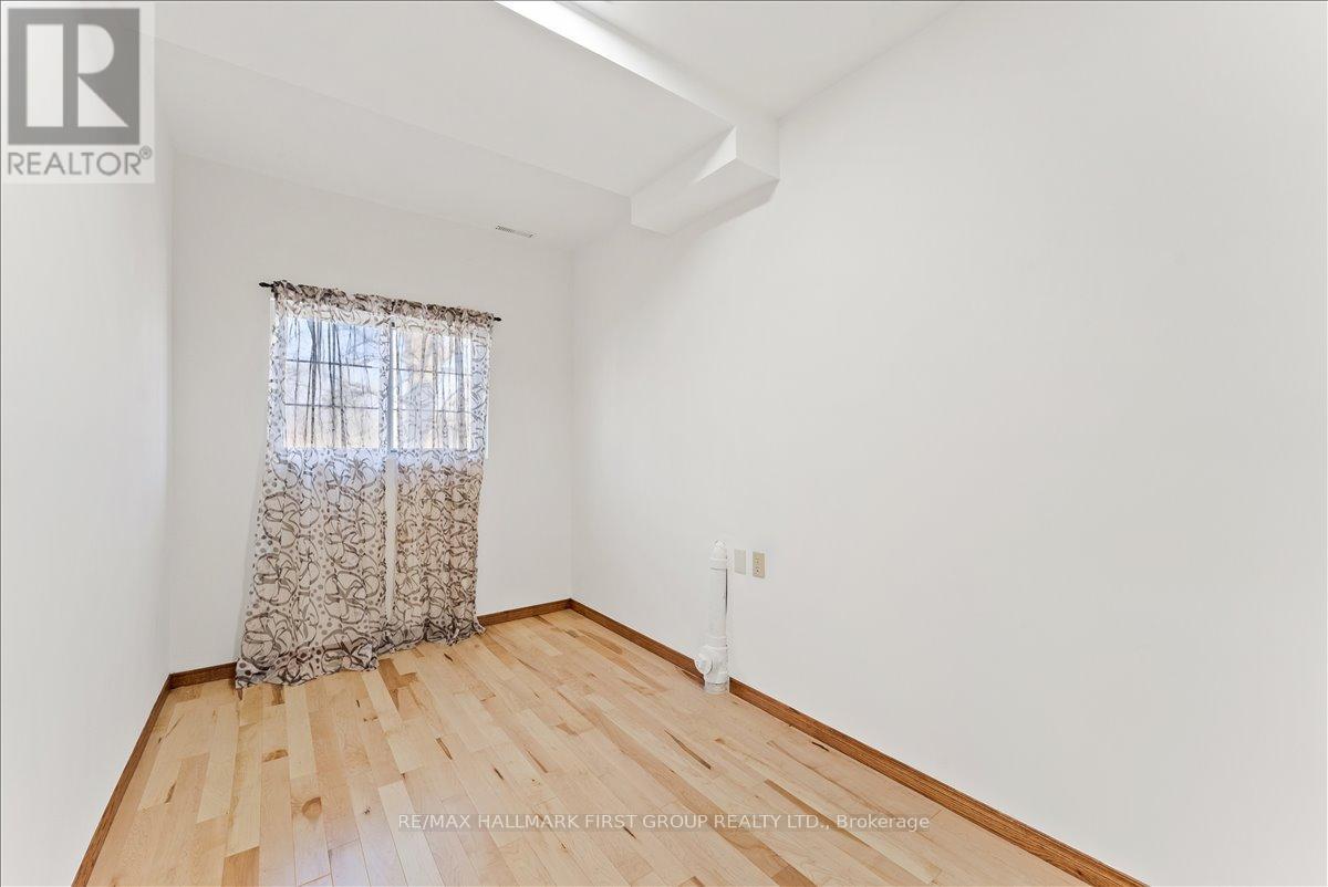 612 Westshore Boulevard, Pickering, Ontario  L1W 2T8 - Photo 32 - E13035910