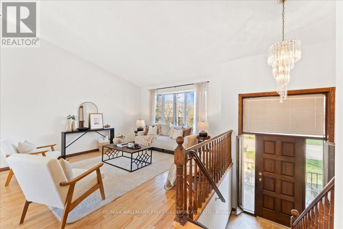 612 Westshore Boulevard, Pickering, Ontario  L1W 2T8 - Photo 5 - E13035910