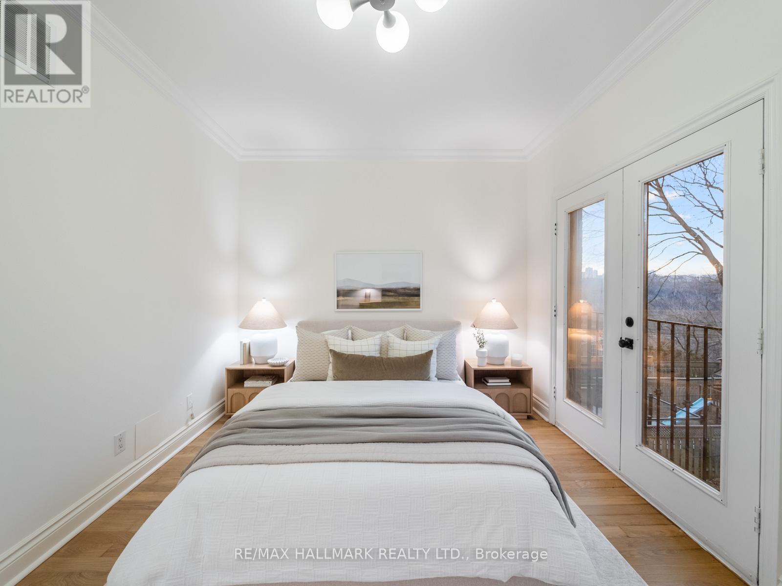 26 Eastmount Avenue, Toronto, Ontario  M4K 1V1 - Photo 25 - E13035970