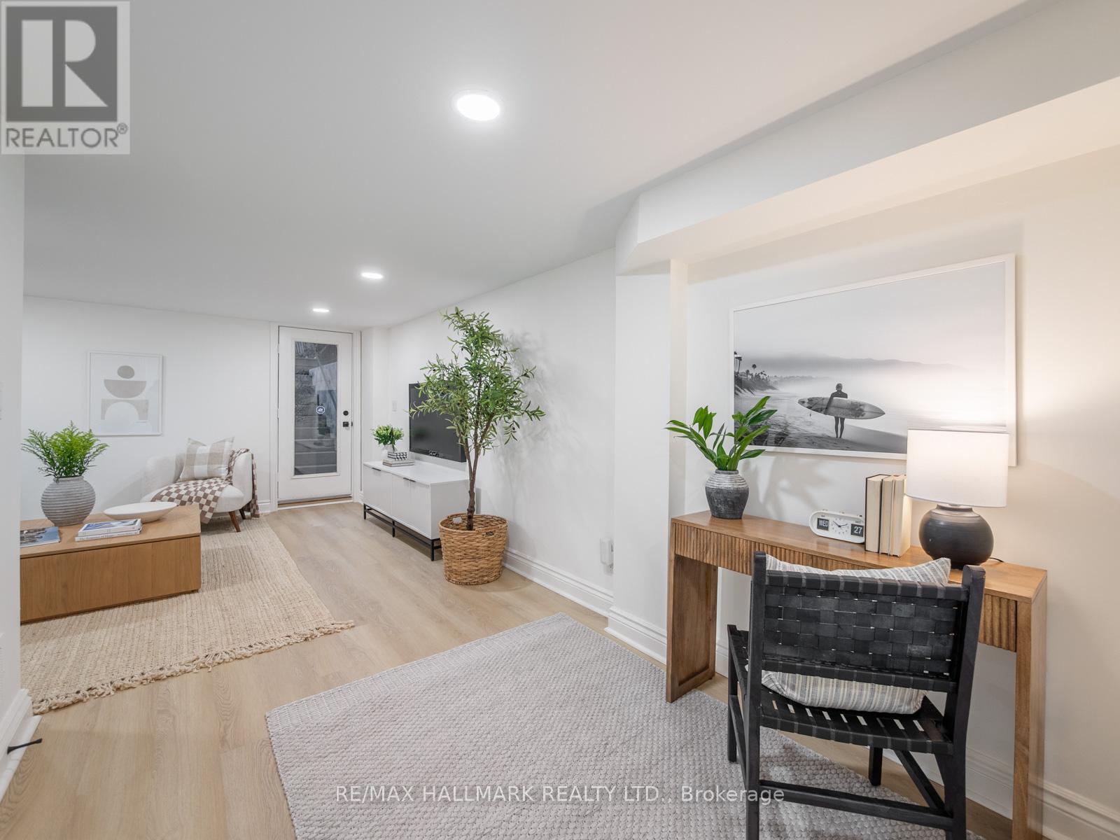 26 Eastmount Avenue, Toronto, Ontario  M4K 1V1 - Photo 35 - E13035970