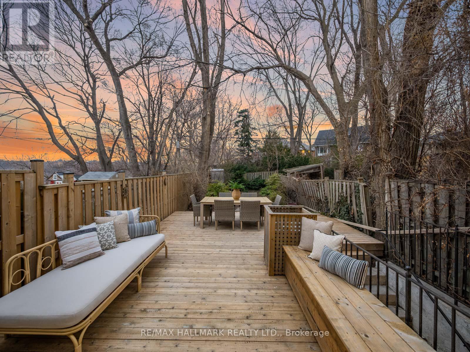 26 Eastmount Avenue, Toronto, Ontario  M4K 1V1 - Photo 50 - E13035970