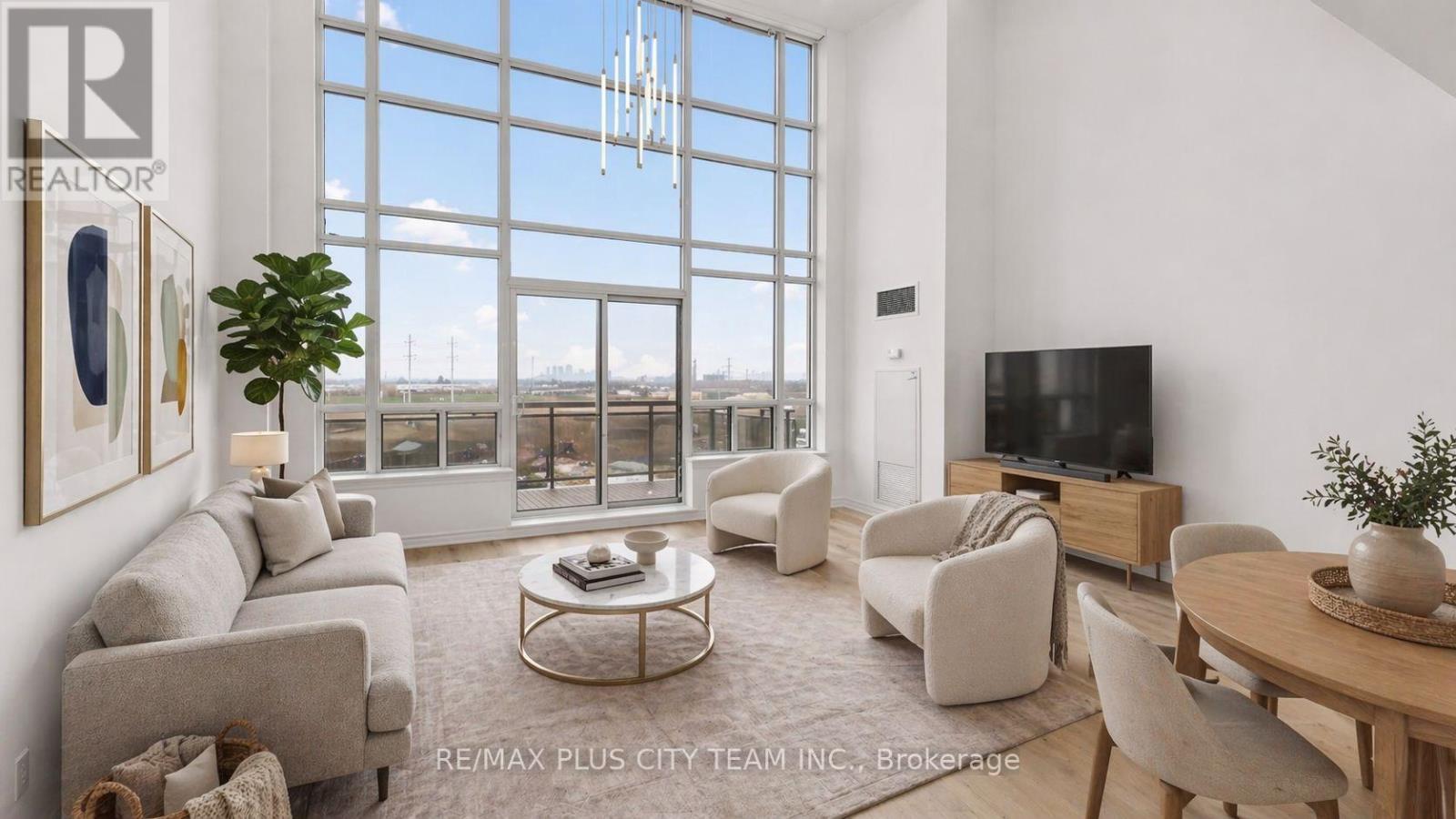 812 - 1720 Eglinton Avenue E, Toronto, Ontario  M4A 2X8 - Photo 5 - C13026484