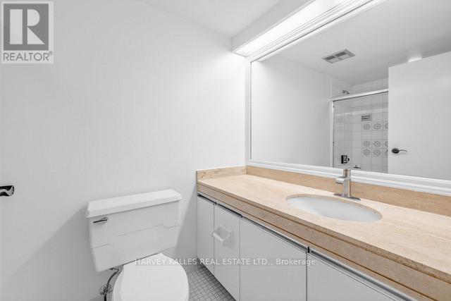 2214 - 55 Harbour Street, Toronto, Ontario  M5J 2L1 - Photo 17 - C13035800