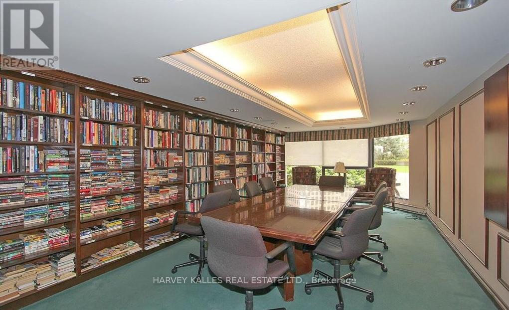 2214 - 55 Harbour Street, Toronto, Ontario  M5J 2L1 - Photo 26 - C13035800