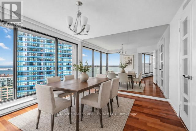 2214 - 55 Harbour Street, Toronto, Ontario  M5J 2L1 - Photo 7 - C13035800