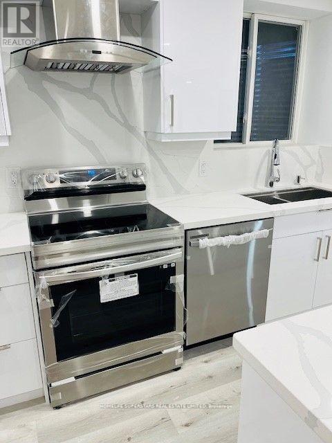 96 Trammel Drive W, Vaughan, Ontario  L4H 0W3 - Photo 8 - N13035074