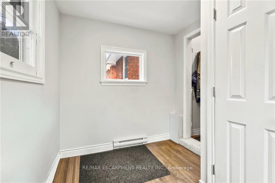 557 Lake Street, St. Catharines, Ontario  L2N 4J1 - Photo 18 - X12617058