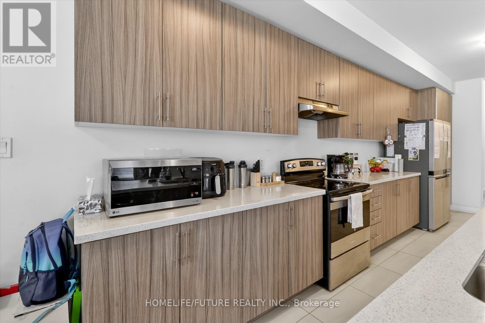 6 Ryler Way, Markham, Ontario  L3S 0E7 - Photo 8 - N13035714