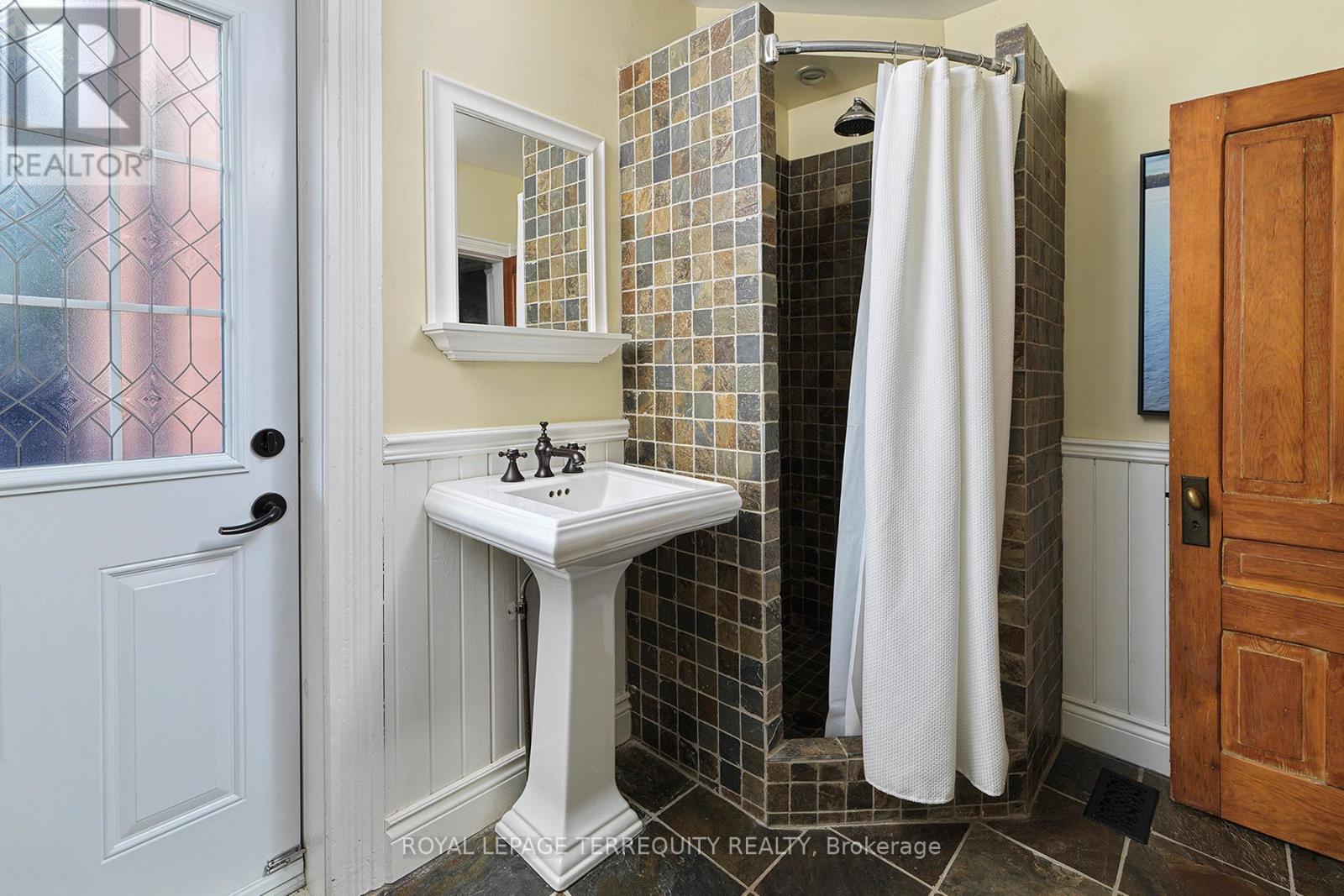 16 Wilson Street, New Tecumseth (Tottenham), Ontario  L0G 1W0 - Photo 15 - N13035776