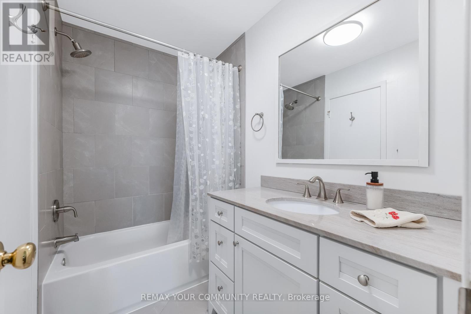 60 - 97 Poplar Crescent, Aurora, Ontario  L4G 3M4 - Photo 26 - N13035850