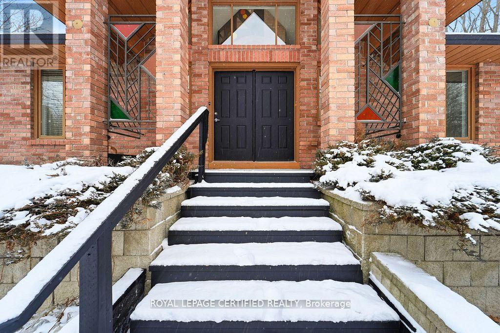 103 Sibbald Crescent, Georgina, Ontario  L0E 1R0 - Photo 3 - N13035944