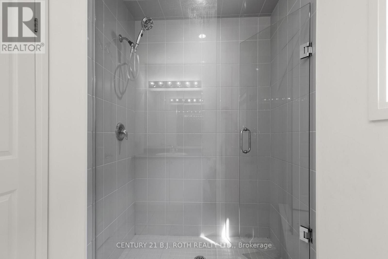 33 Brown Bear Street, Barrie, Ontario  L9J 0H7 - Photo 20 - S13035648